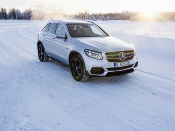  Mercedes EQC i GLC F-CELL &ndash; W krainie lodu
